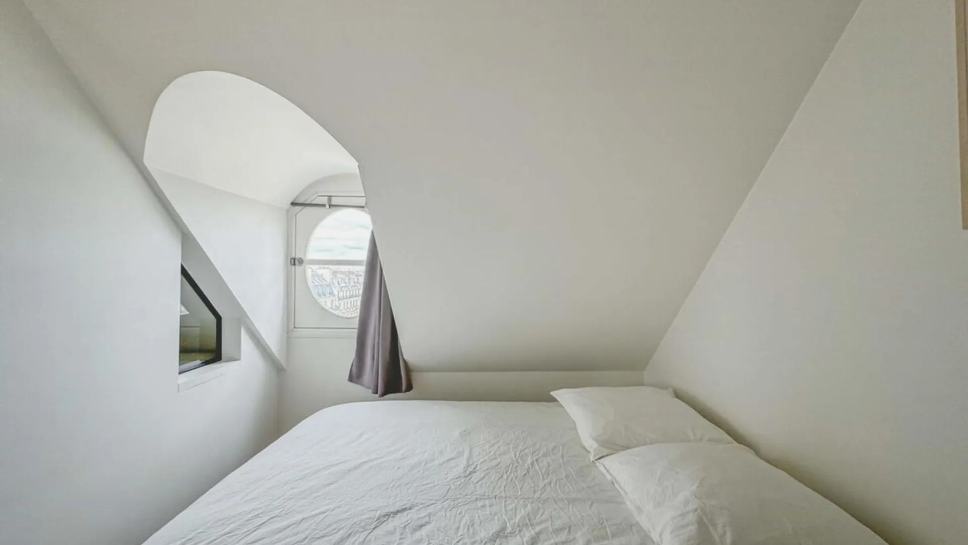 Flexliving - Onebedroom - Malesherbes - Eiffel Tower View Apartment
