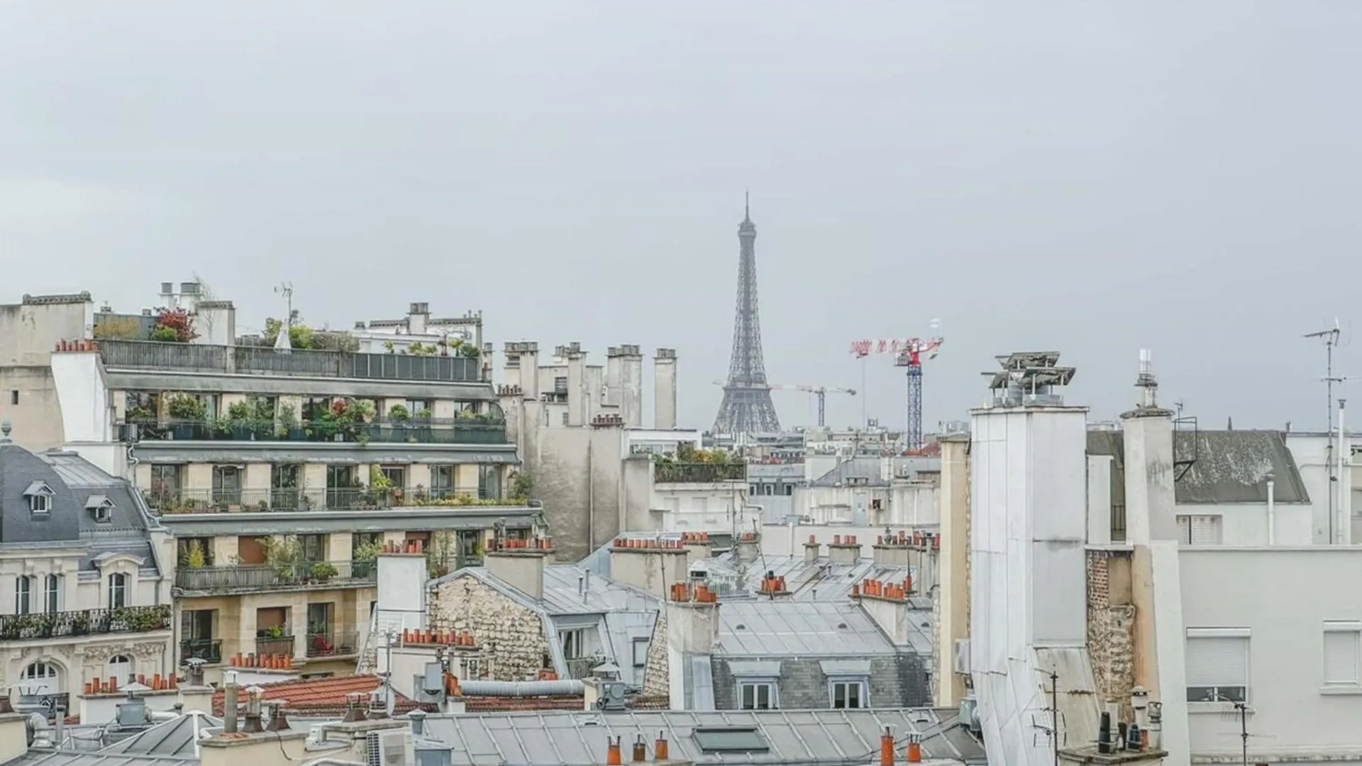 Flexliving - Onebedroom - Malesherbes - Eiffel Tower View *
